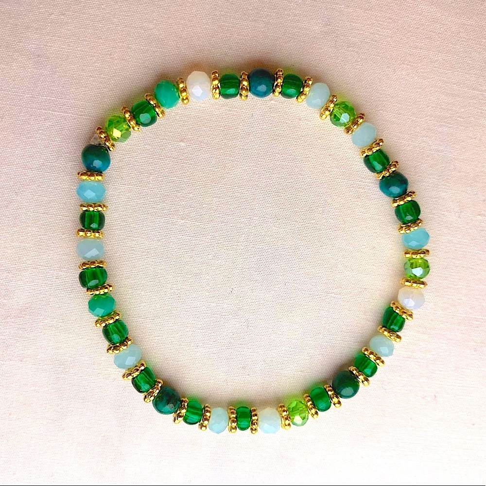🚫SOLD🚫 Gorgeous Turquoise, Opalite & Green Glass Bracelet